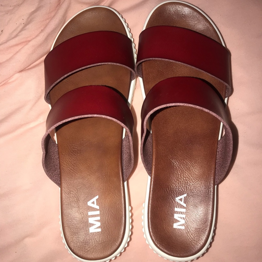 Mia Sandals